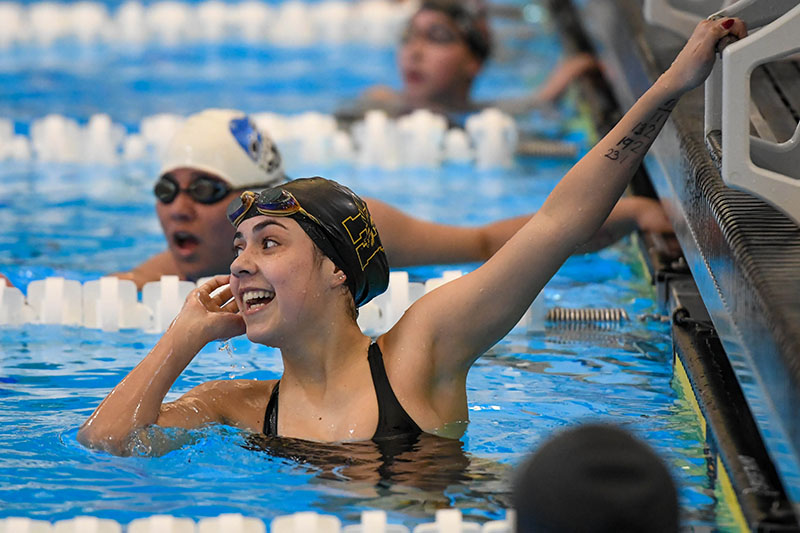 girl swimmer smiling